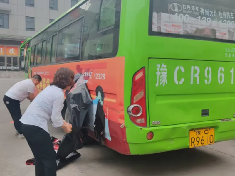 汝陽(yáng)分公司：擦亮城市流動(dòng)窗口，煥新車(chē)容迎“五一”